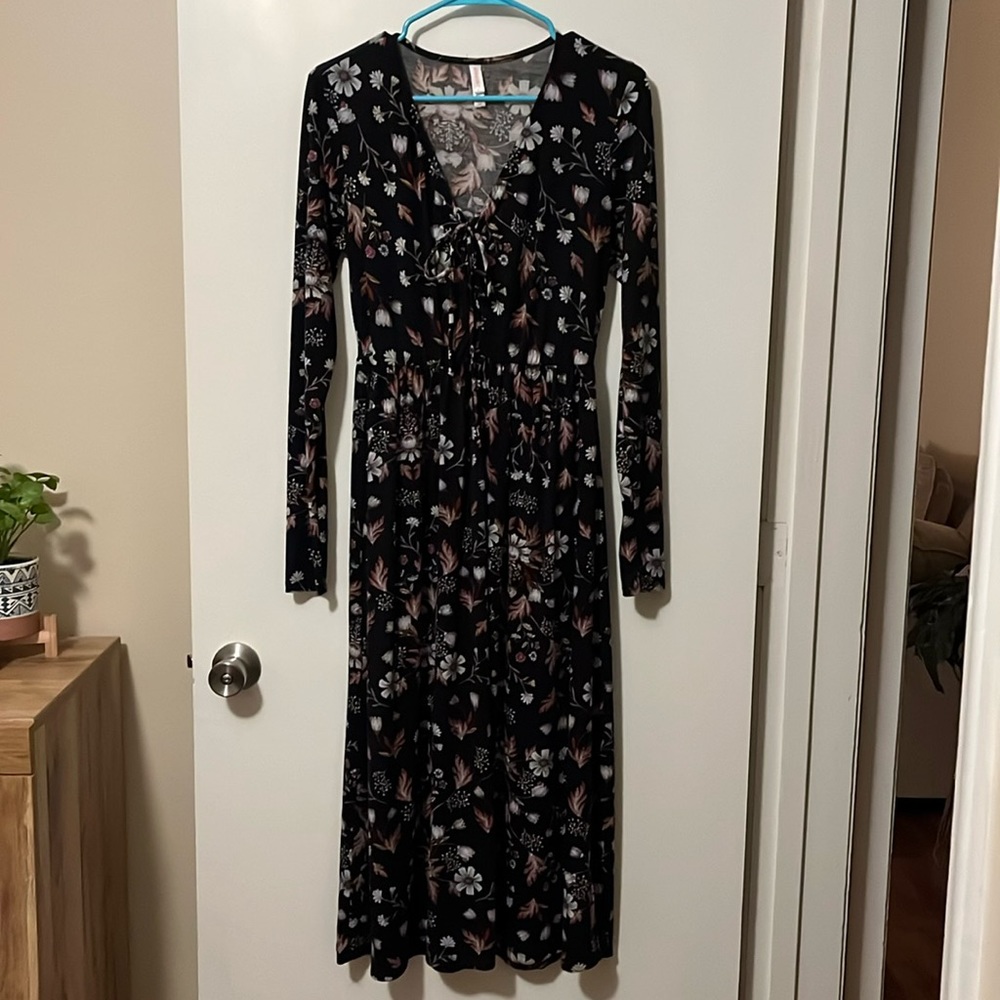 Never Worn Black and Floral Long Sleeved Dress